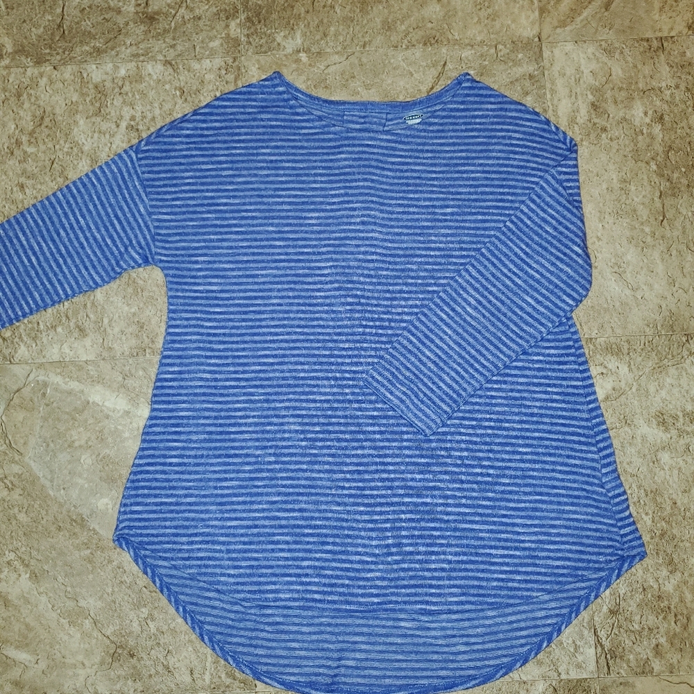 ❤ Old Navy purple and white striped shirt